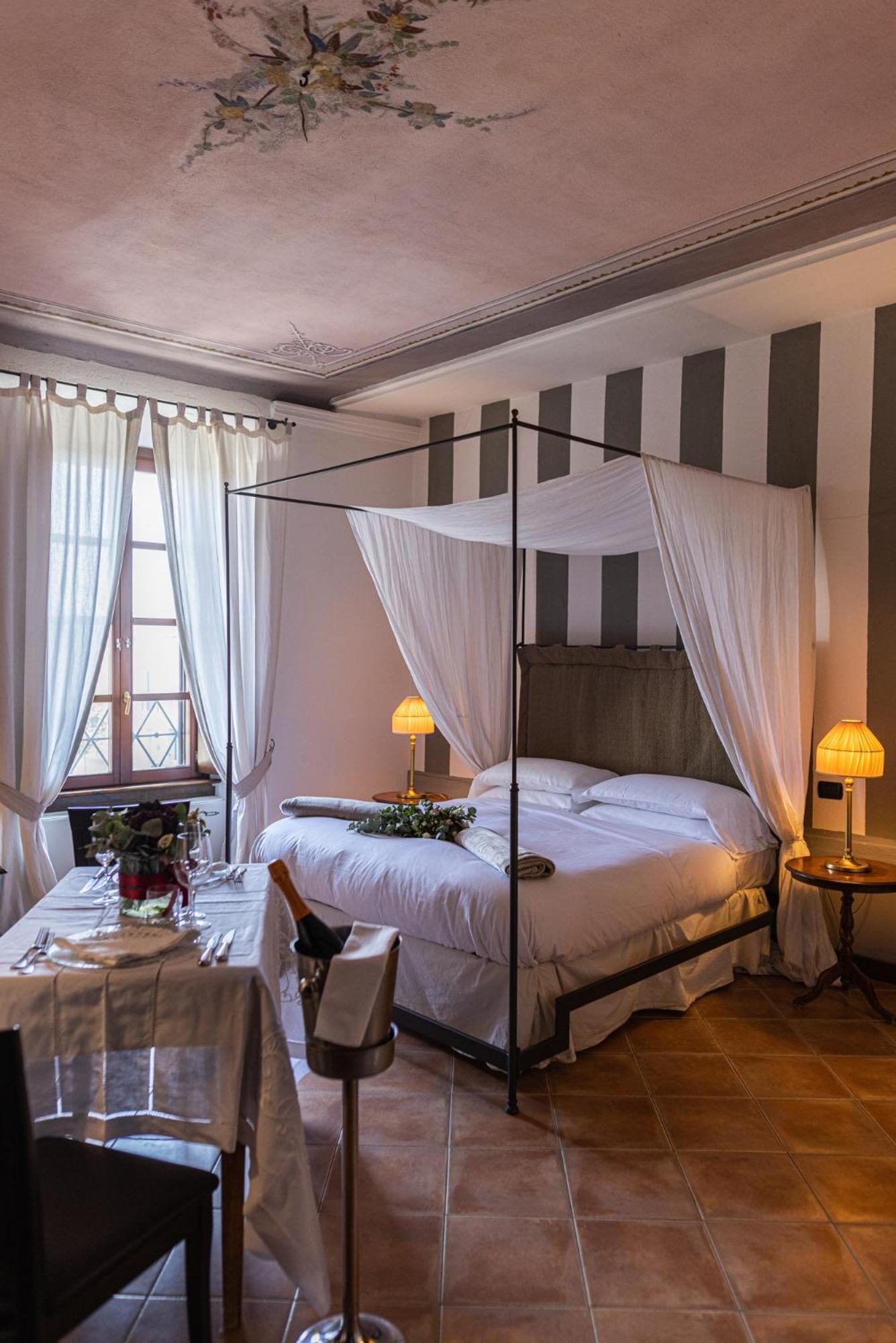 Al Castello Resort Sillavengo Eksteriør bilde