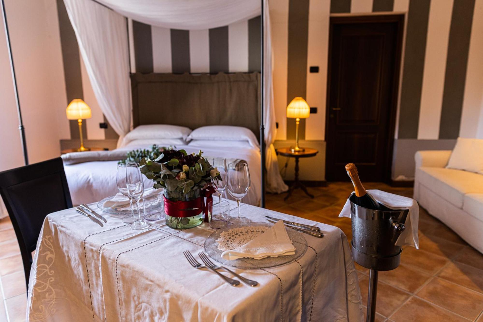 Al Castello Resort Sillavengo Eksteriør bilde