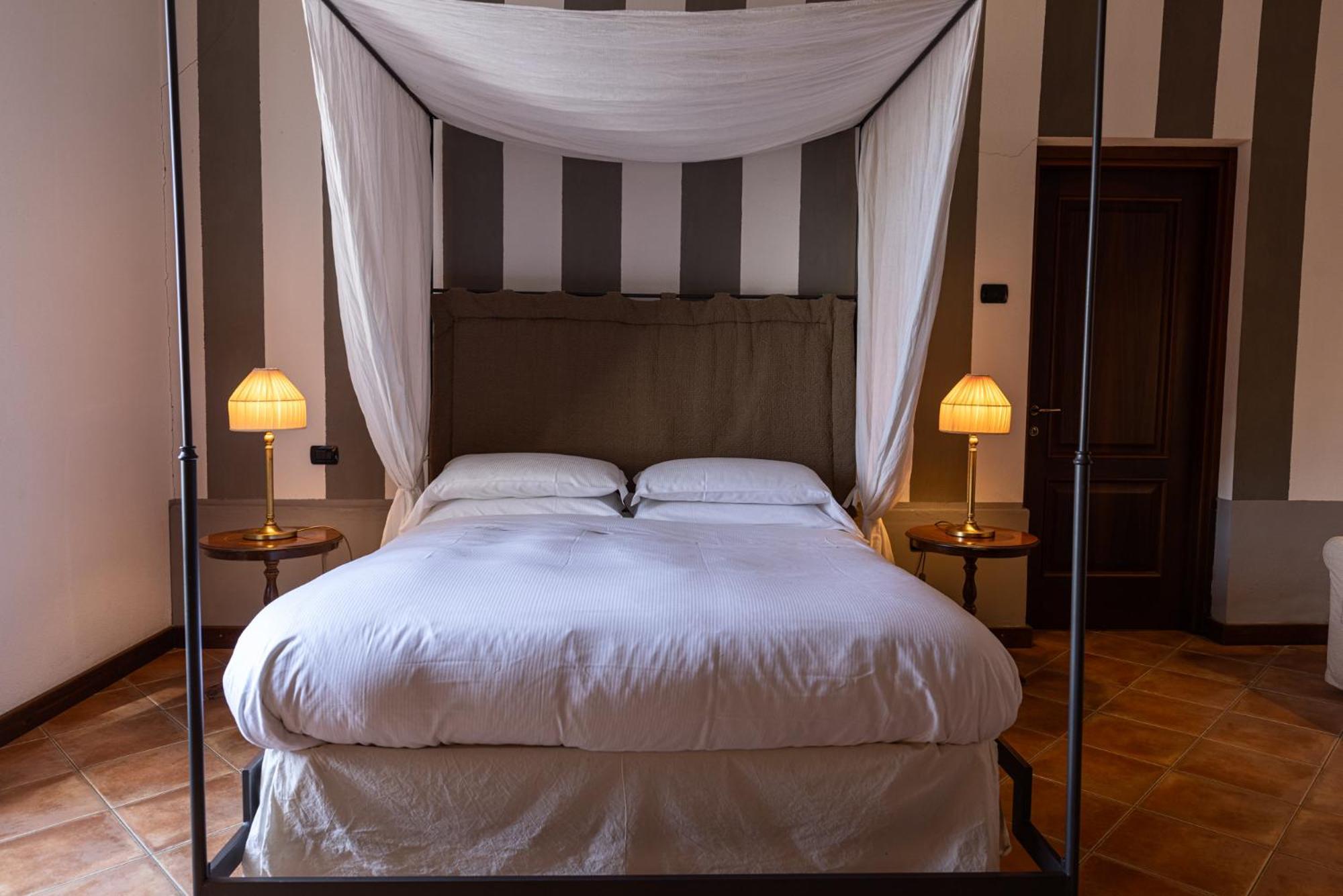 Al Castello Resort Sillavengo Eksteriør bilde