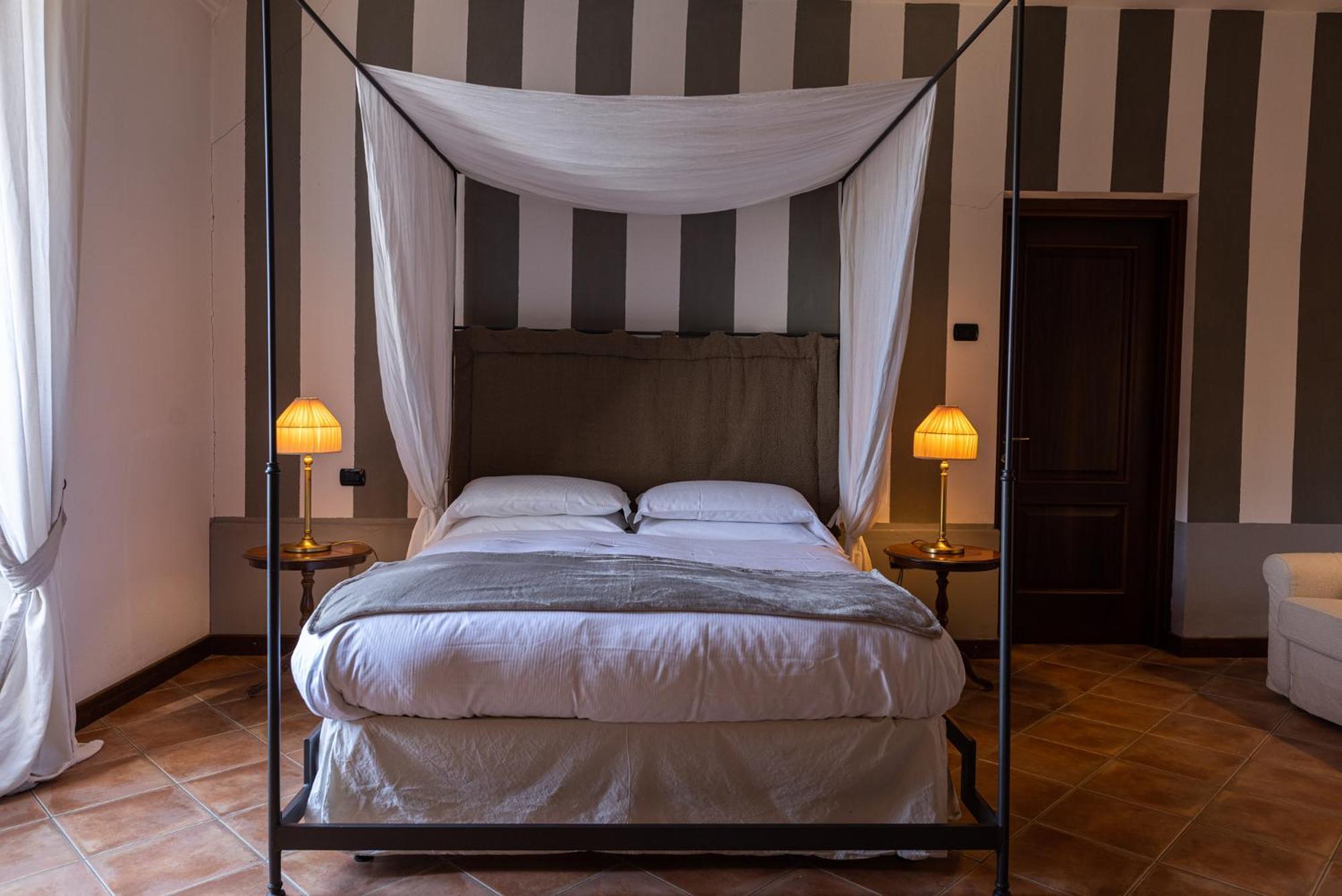 Al Castello Resort Sillavengo Eksteriør bilde