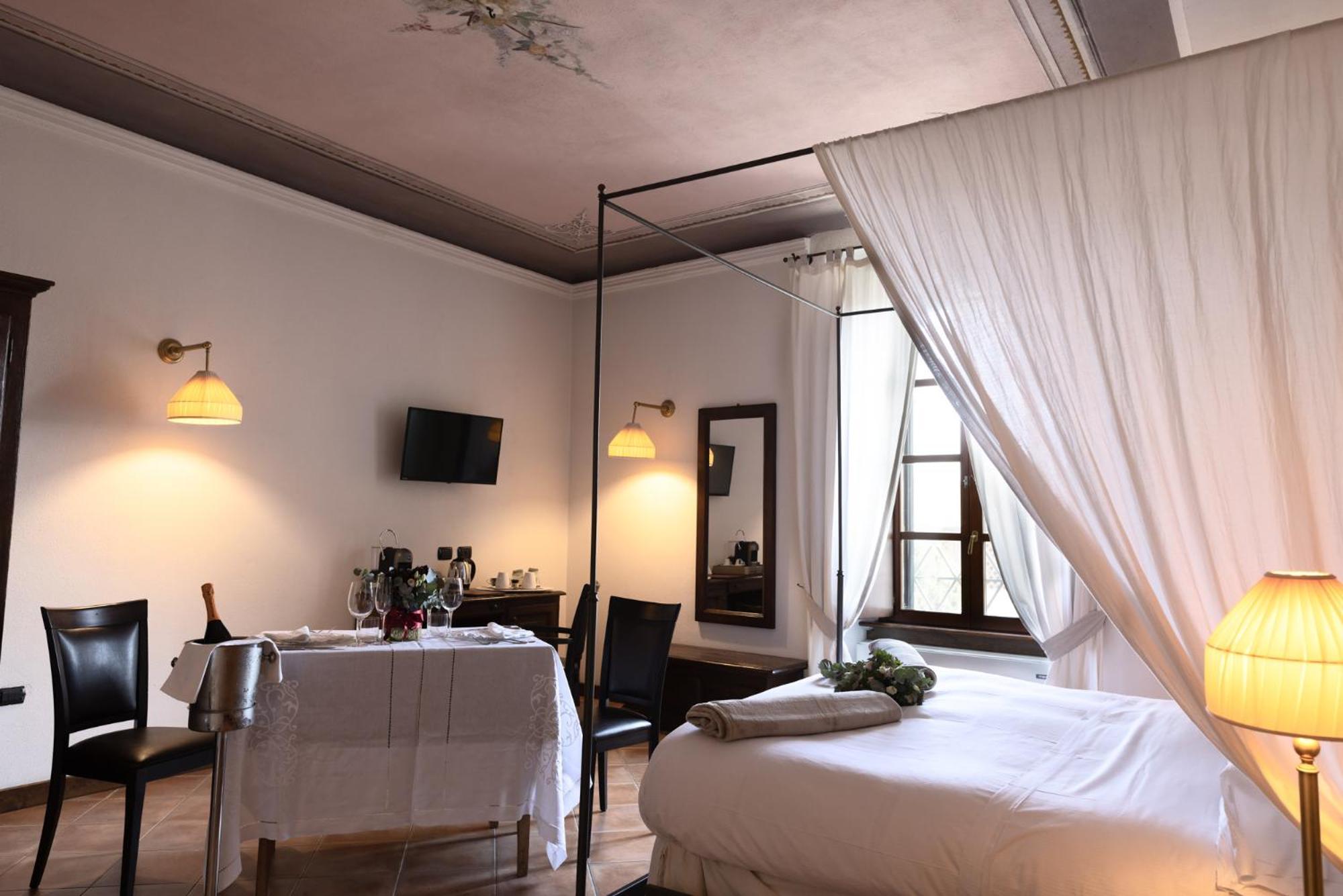 Al Castello Resort Sillavengo Eksteriør bilde